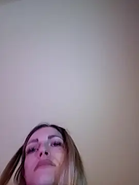 Онлайн чат XXX ladamoon