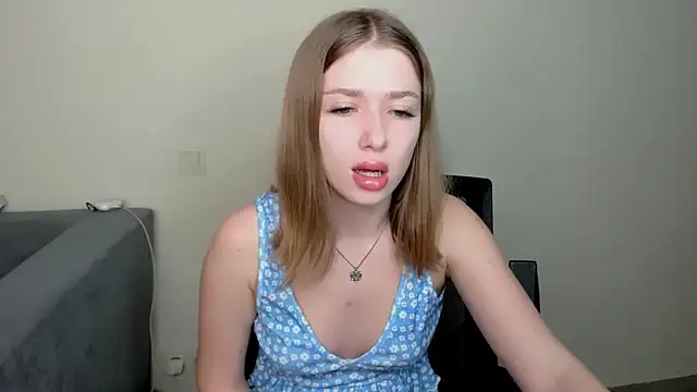 Chatroom XXX en direct de ElleLuv_