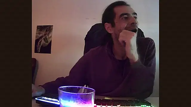 ReyDeBotones – Naživo XXX chat