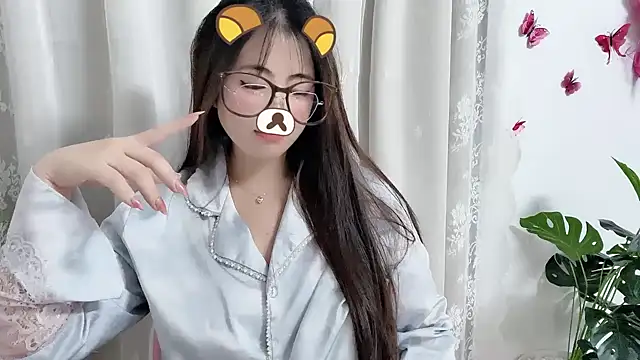 Amelia-babee 现场XXX聊天