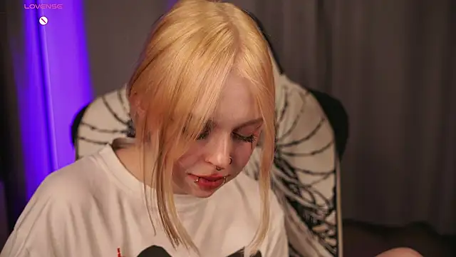 ElvenQueen 现场XXX聊天