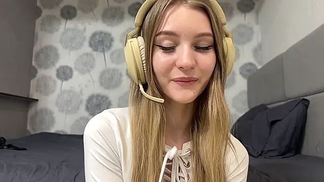 MelissaEvenns: онлайн-секс-чат