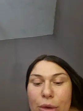 AliceX69 Webcam Show