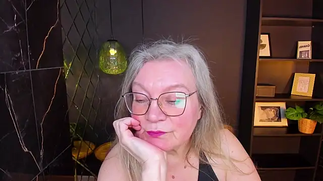 NataliMellow 现场XXX聊天