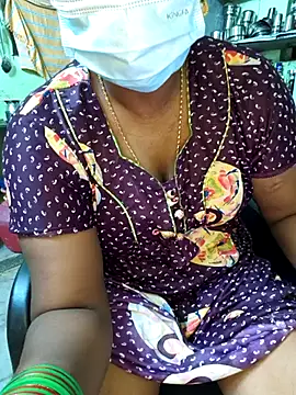 Chat XXX en directo de Tamilselviroja-