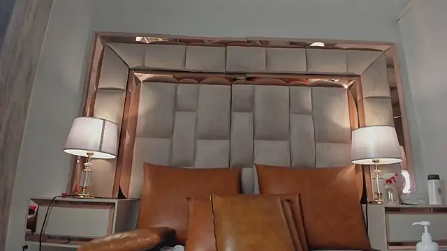 ValentinaBreats' Live XXX Chat