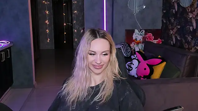 Blckmirrorr Chat XXX in diretta