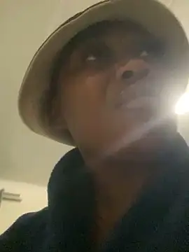 Cardiebae89's Live XXX Chat