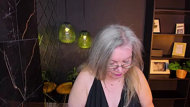 NataliMellow's Live XXX Chat