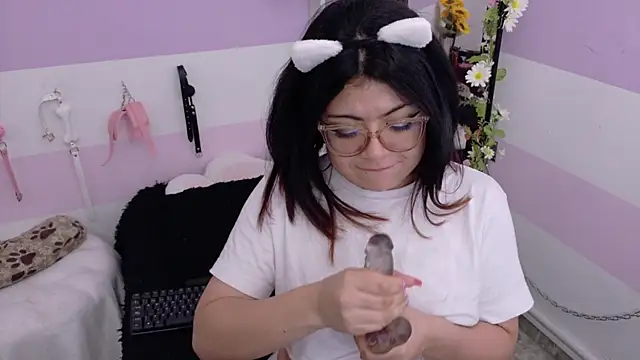 Catwhite_ Chat XXX live