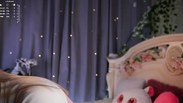 EdlinAlliston Chat XXX in diretta