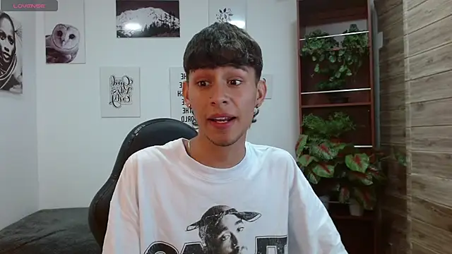 DraxBlade09 Adlı Modelin Web Kamerası Şovu