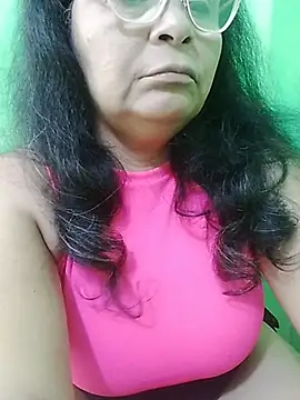 Amarantha25 élő XXX-chatje