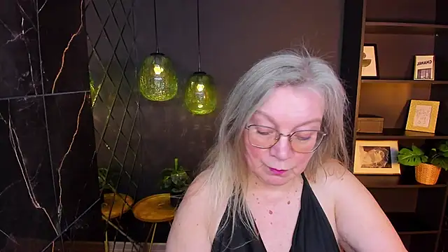 NataliMellow's Live XXX Chat