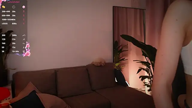 Alika_L_V Chat XXX live