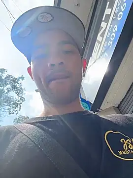 Mr_Yonder Show Webcam