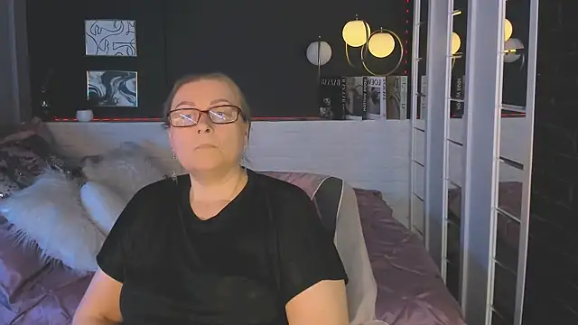 Czat XXX na żywo – AlexandraKind