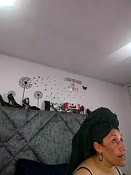 Shantey_Laurent Chat XXX live