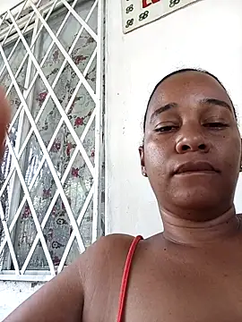 Chat XXX en directo de EbonyHorrny