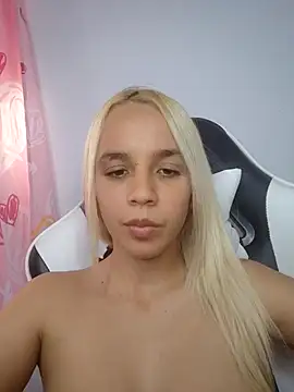 Chat XXX en directo de KasumiSophia