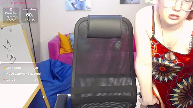 kuri_u Chat XXX live