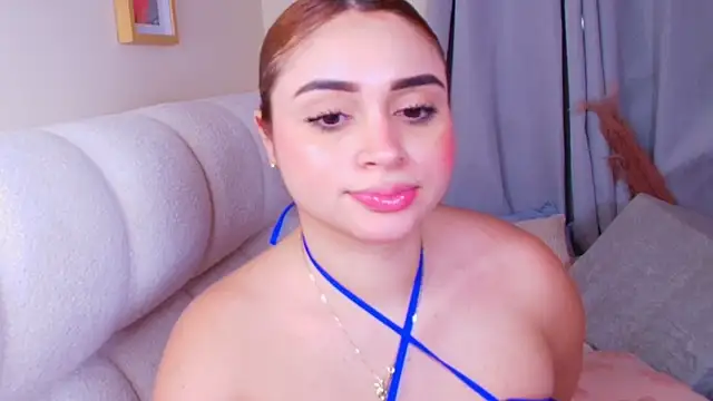 Chat XXX en directo de soph1a_roy