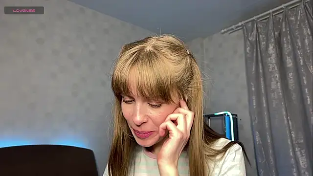 Živý XXX chat RosaMoore