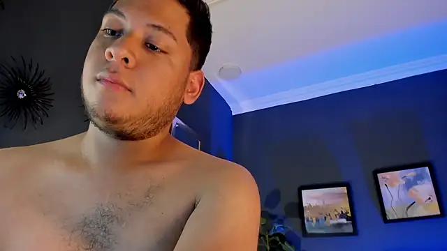 Akon_2XXX Adlı Modelin Web Kamerası Şovu