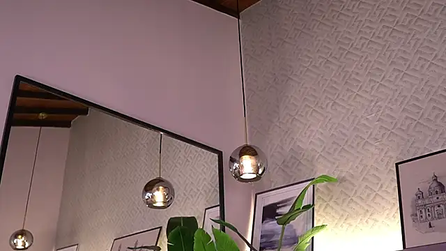 IzzyWild Live XXX-chat