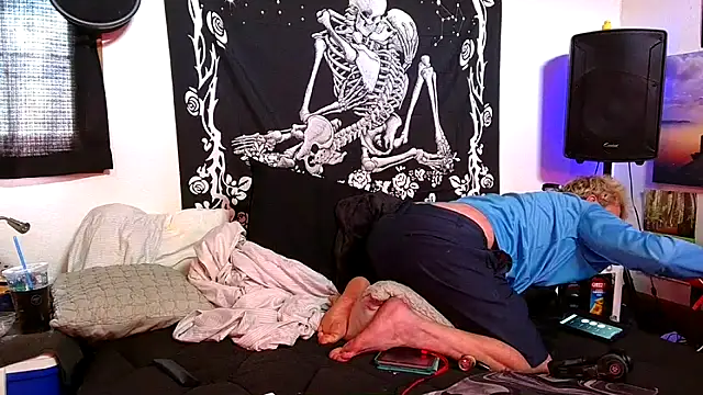 Show de whitehole4bbc252 na webcam