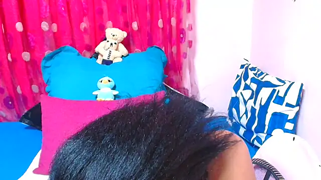 SLUTTYROXY Live XXX Chat