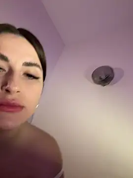 دردشة Alana_Loveee الجنسية المباشرة