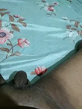 rodhathor: διαδικτυακό σόου στην κάμερα