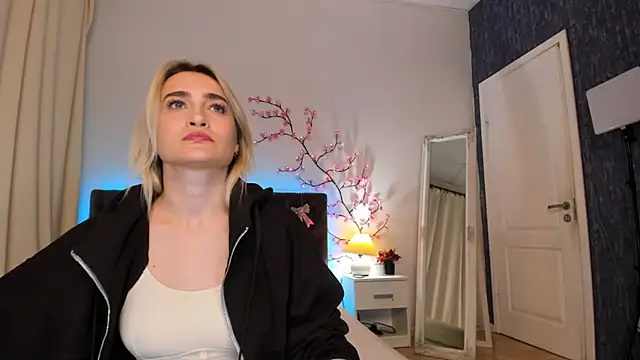 KateOwyns live XXX chat