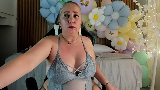 Živý XXX chat Danna_topless