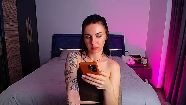 Sour_Berry_ Adlı Modelin Canlı XXX Sohbeti