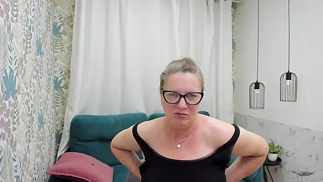 LeaPure's Live XXX Chat