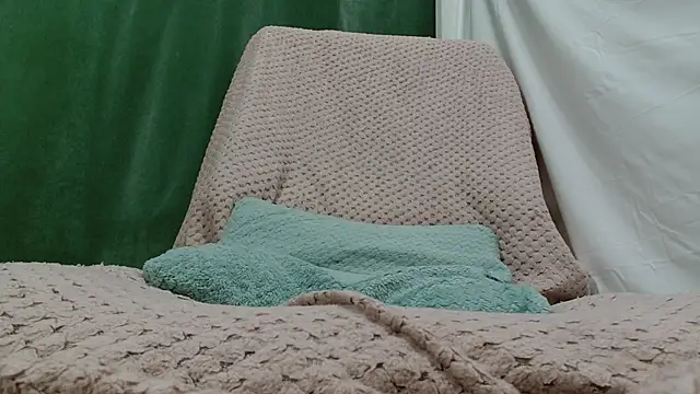 Luckyalice_4u 即時 XXX 聊天