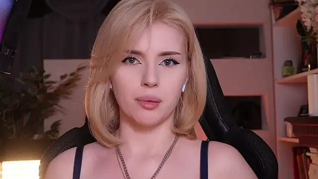 Chriss_Fox: απευθείας συνομιλία ΧΧΧ