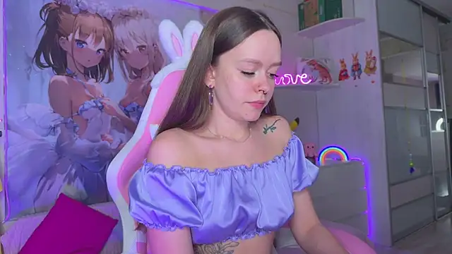 Czat XXX na żywo – CheekySashaCharm