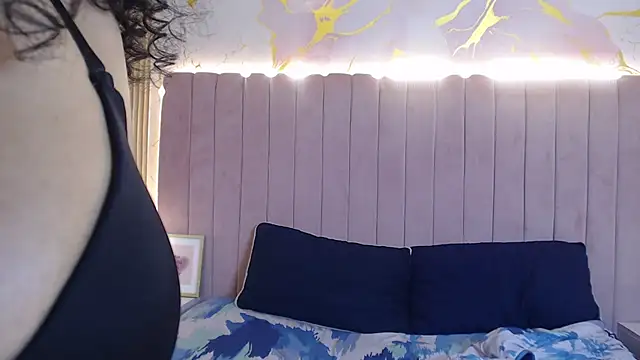 ElizabethSwift 即時 XXX 聊天