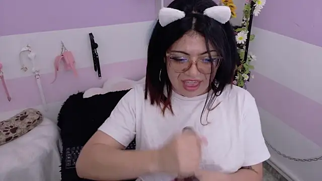 Catwhite_'s Live XXX Chat