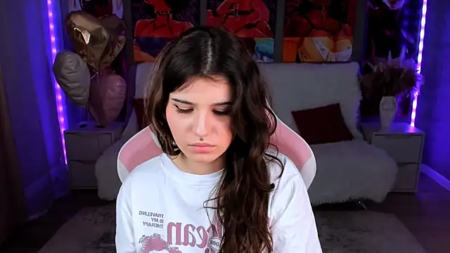 AnoraDarkのライブXXXチャット