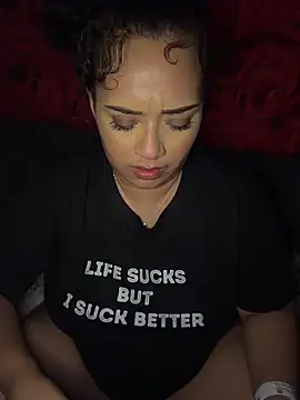 XXX chat uživo modela CarmelaAnthony