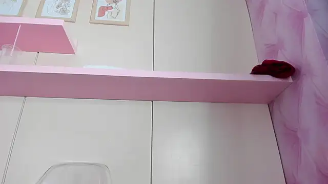 TaniaBellini Adlı Modelin Canlı XXX Sohbeti