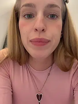 kira_mia Chat XXX live