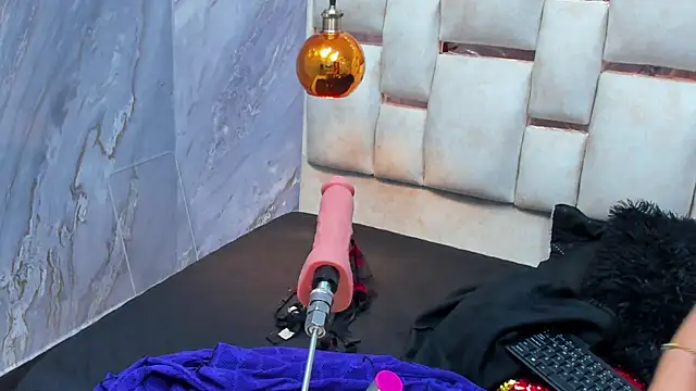 Chat +18 de Milf_Drip ao vivo