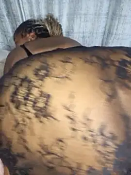 Онлайн чат XXX Baeboo83