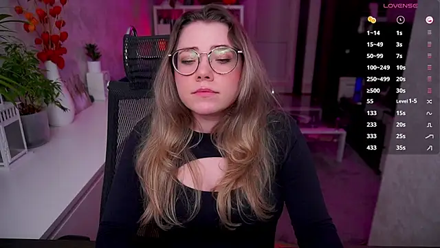 RemyCute's Live XXX Chat