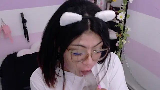 XXX chat uživo modela Catwhite_